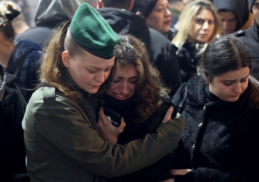 Pictures of the Year 2024, Part 024/240