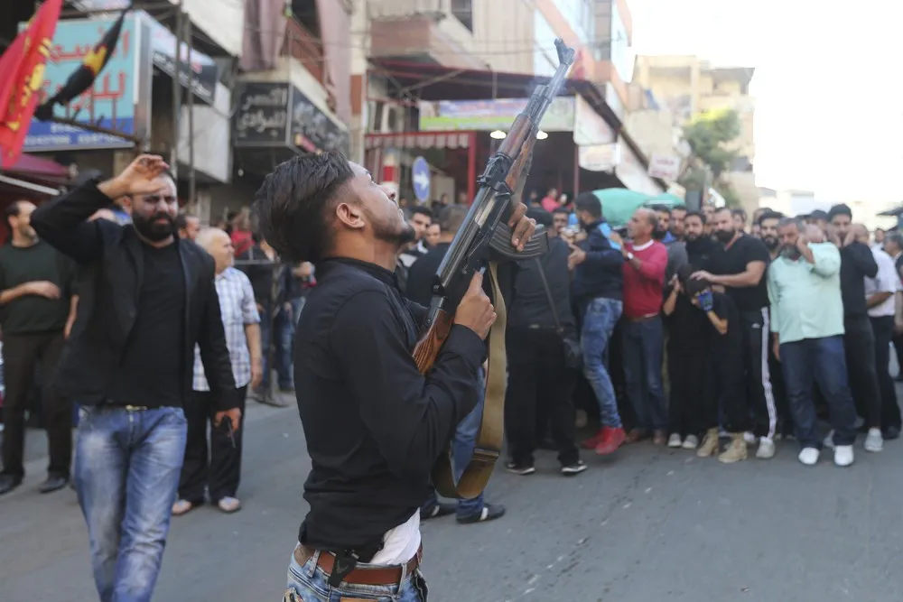 The Day in Photos – November 14, 2015