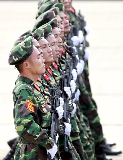 Vietnamese soldiers of commando unit march during a parade marking Vietnam's 70th National Day at Ba Dinh square in Hanoi, Vietnam September 2, 2015. (Photo by Reuters/Kham)