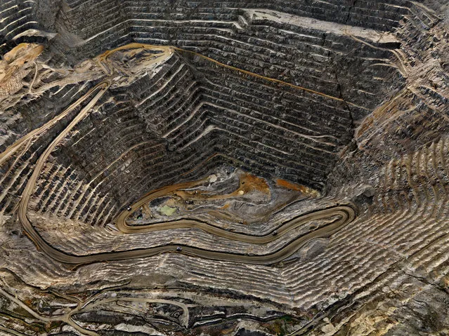 Highland Valley #8, Teck Cominco, Open Pit Copper Mine, Logan Lake, British Columbia, Canada, 2008. (Photo by Edward Burtynsky/Metivier Gallery, Toronto/Flowers Gallery, London)