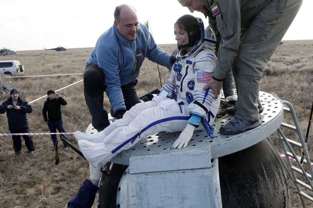 ISS Crew Returns to Earth