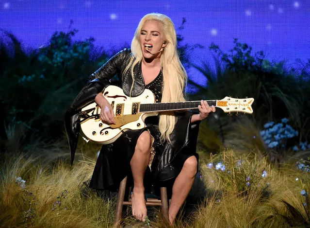 Recording artist Lady Gaga performs onstage during the 2016 American Music Awards at Microsoft Theater on November 20, 2016 in Los Angeles, California. (Photo by Kevin Winter/Getty Images)
