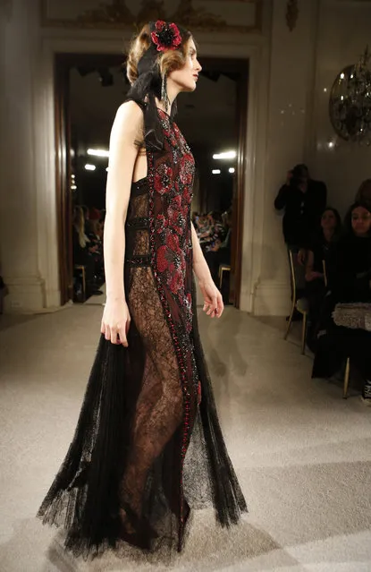 A model walks the runway in the Marchesa Fall 2015 fashion show in New York, Wednesday, February 18, 2015. (Photo by Kathy Willens/AP Photo)