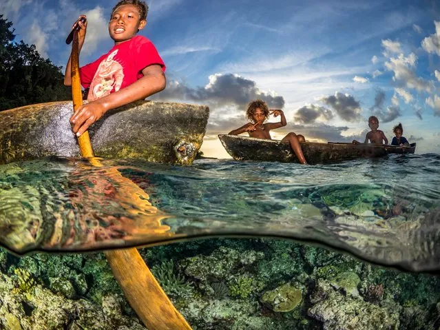 Mirrorless Wide-Angle, 2nd Place. “Team Solomon” in the Solomon Islands. (Photo by Pier Mane/The Ocean Art 2018 Underwater Photography Competition)