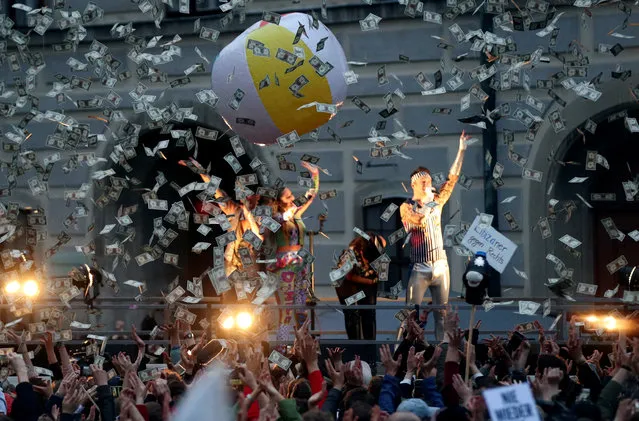 Dutch pop group Vengaboys perform on a stage during a protest against the government in Vienna, Austria, May 30, 2019. (Photo by Lisi Niesner/Reuters)
