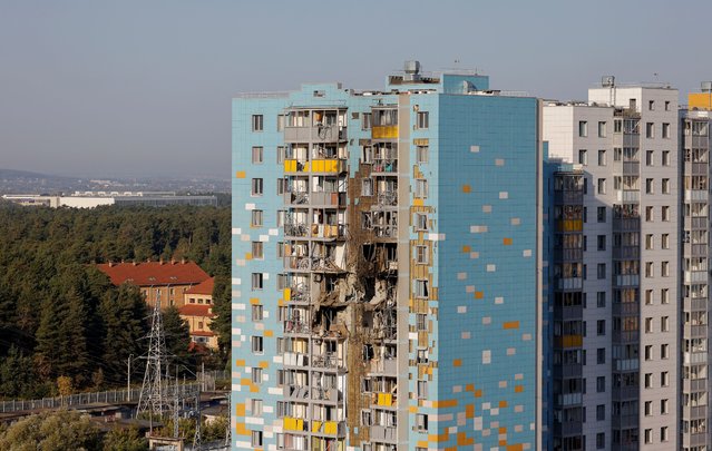 A view shows a damaged multi-storey residential building following an alleged Ukrainian drone attack, in Ramenskoye in the Moscow region, Russia on September 10, 2024. (Photo by Maxim Shemetov/Reuters)