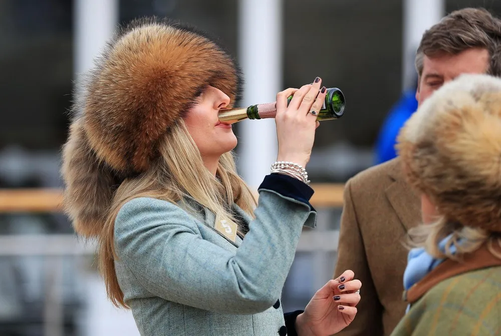 The Day in Photos – March 18, 2018