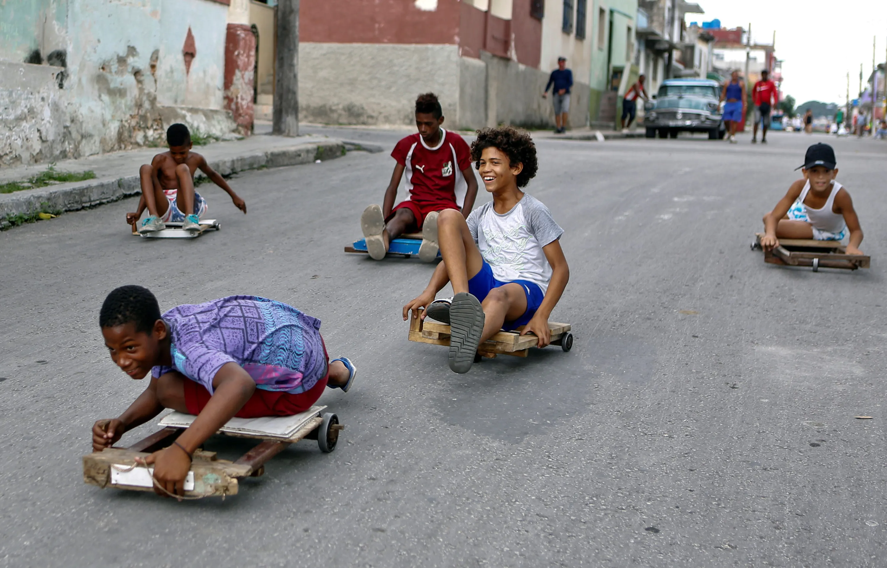 Покажи кубинские. Люди живущие в Кубе. Жители Кубы. Жизнь кубинцев на Кубе. Куба местные жители.