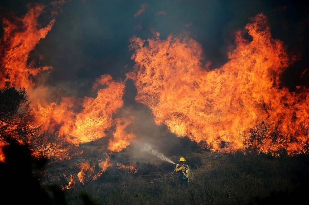 Early Southern California Wildfires Threaten Area