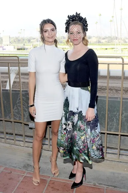 Actresses Emily Ratajkowski (L) and Elizabeth Banks at the 2016 Breeders' Cup World Championships at Santa Anita Park on November 5, 2016 in Arcadia, California.  Photo by Charley Gallay/Getty Images for Breeders' Cup)