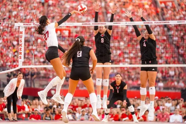 Conditions were near perfect: 83F (28C), clear skies and a south wind listed at 4mph at court level with gusts during Nebraska Cornhuskers against the Omaha Mavericks match at Memorial Stadium on August 30, 2023 in Lincoln, Nebraska. (Photo by Dylan Widger/USA Today Sports)