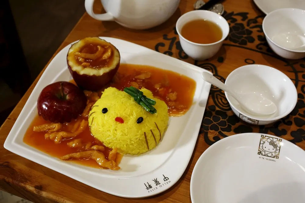 Hello Kitty-themed Chinese Restaurant in Hong Kong