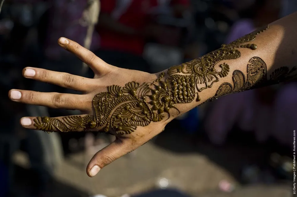 Mehndi, Or Indian Henna Tradition