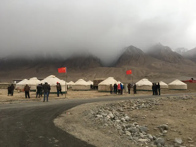 A temporary shelter is pictured after an earthquake struck Taxkorgan county, Kashgar prefecture in Xinjiang, China May 11, 2017. (Photo by Reuters/Stringer)