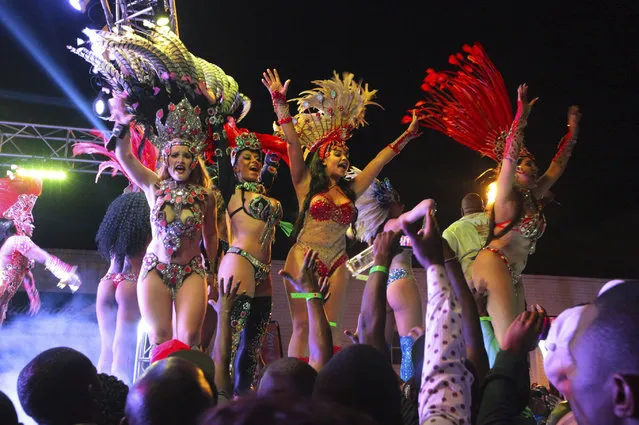 In this picture taken Friday, September 8, 2017, Brazilan Samba dancers perform on stage during the Harare International Carnival in the capital. (Photo by Tsvangirayi Mukwazhi/AP Photo)