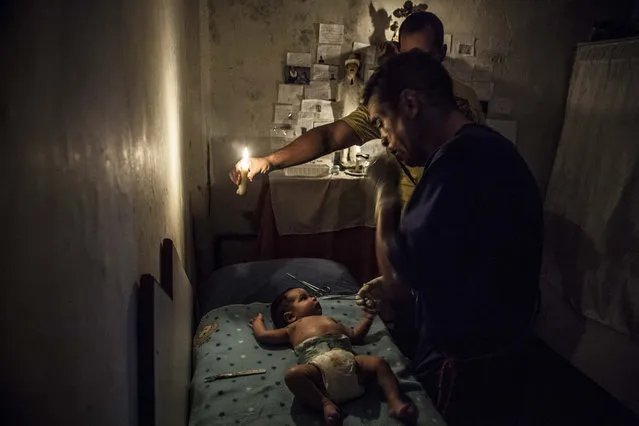 The known as “callejón de los brujos” has become an alternative for the sick in Venezuela. (Photo by Alvaro Fuente/NurPhoto via Getty Images)