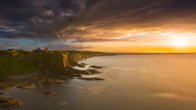 Dunluce Castle, Co Antrim, Northern Ireland. Category: Nature. “I was due to catch a train and didn’t have much time, so I just took a few pictures quickly. When I got home I reluctantly inserted the memory card and I saw this picture. And I hadn’t even realised there was cloud like that on the day”. (Photo by Rashid Khaidanov/National Geographic Traveller UK)