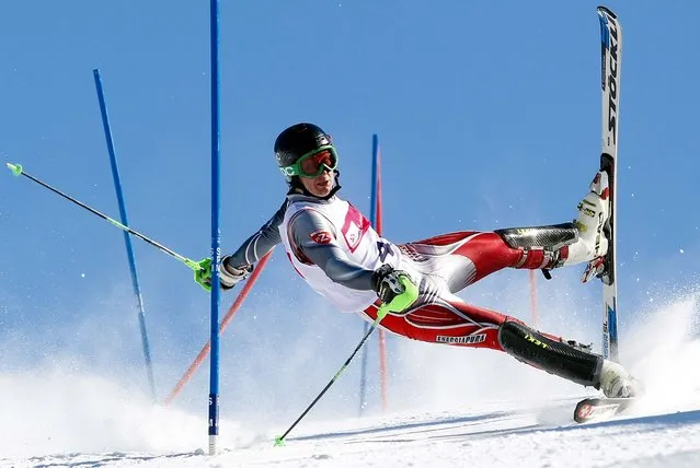 2nd prize in the Sports Action Single category. Andrzej Grygiel, Poland, for PAP-Polska Agencja Prasowa. The photo shows a competitor at a slalom contest in Szczyrk, Poland, March 24, 2013. (Photo by Andrzej Grygiel/World Press Photo)