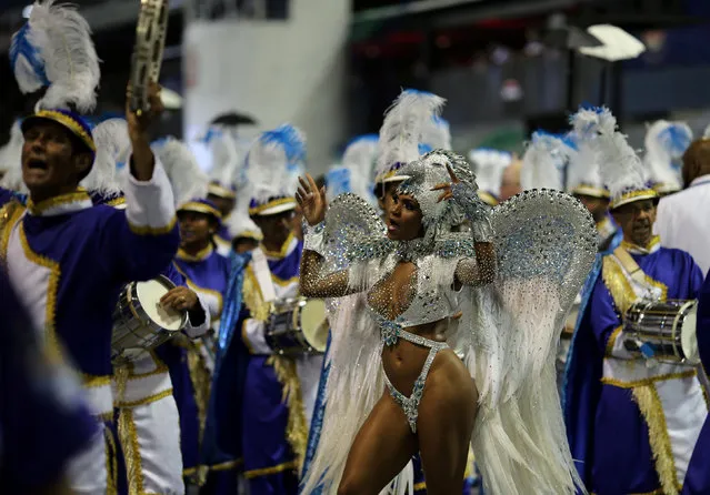 Revellers parade for the Imperio da Casa Verde samba school during the carnival in Sao Paulo, Brazil, February 26, 2017. (Photo by Paulo Whitaker/Reuters)