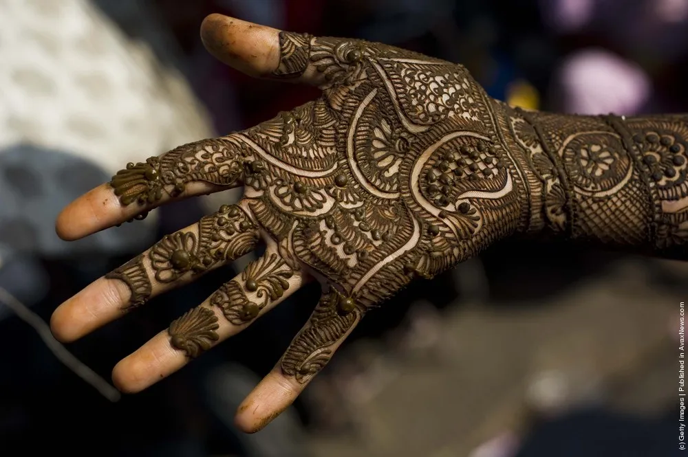Mehndi, Or Indian Henna Tradition