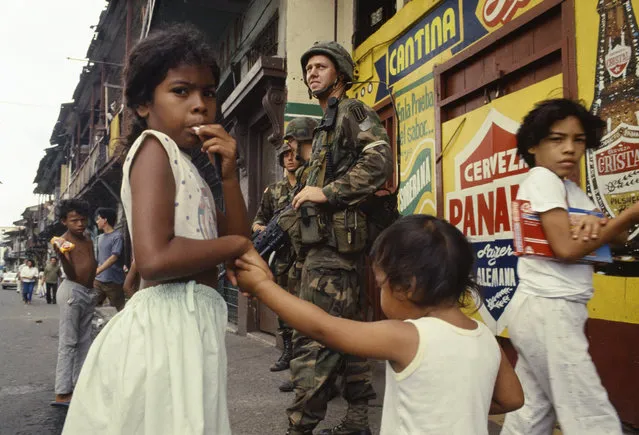US President George Bush has deployed soldiers in Panama in order to overthrow Manuel Antonio Noriega, 1989. (Photo by jean-Louis Atlan/Sygma via Getty Images)