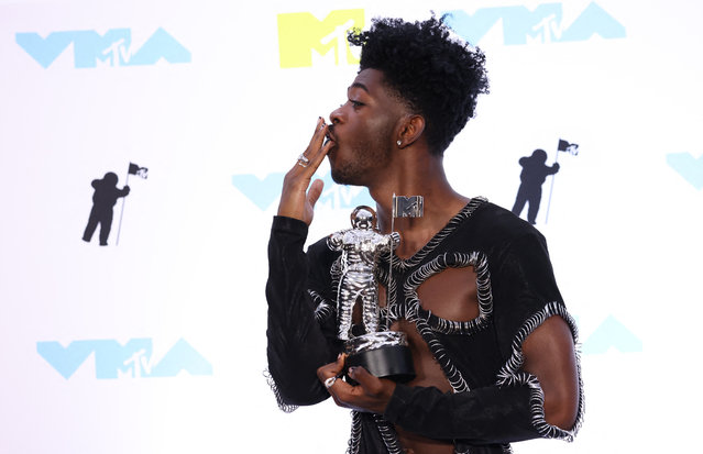 Lil Nas X holds his award for Best Collaboration at the 2022 MTV Video Music Awards at the Prudential Center in Newark, New Jersey, U.S., August 28, 2022. (Photo by Caitlin Ochs/Reuters)