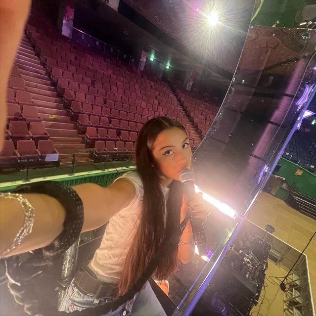 American singer-songwriter Olivia Rodrigo in the last decade of October 2024 shows off a behind the scene tour snap. (Photo by oliviarodrigo/Instagram)