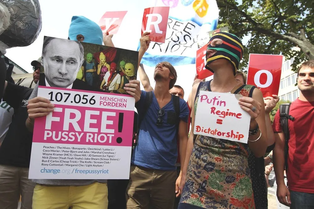 «Free Pussy Riot!» (UPDATED)