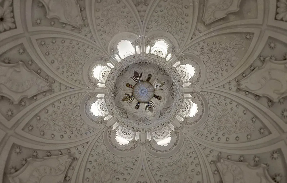 360 Degrees Views of Abandoned Buildings in Europe