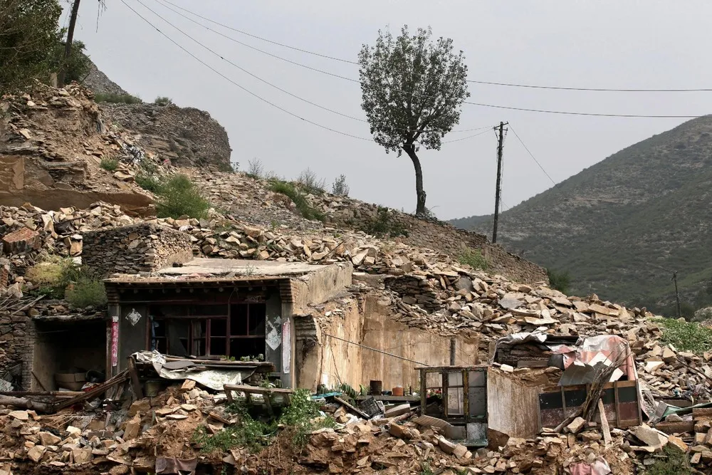 China's Sinking Towns