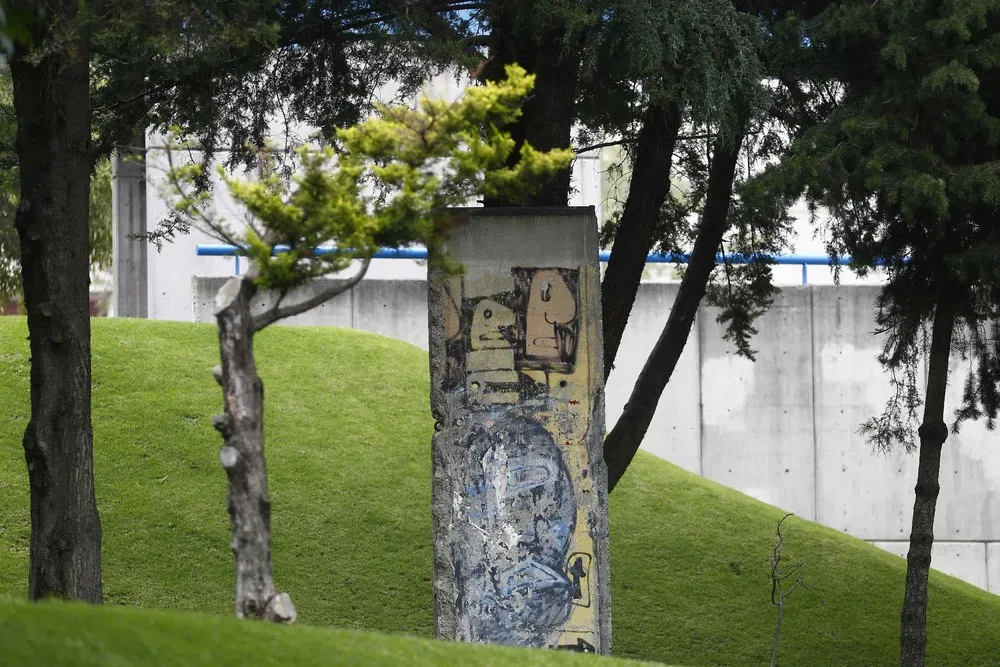 Pieces of the Berlin Wall Around the World