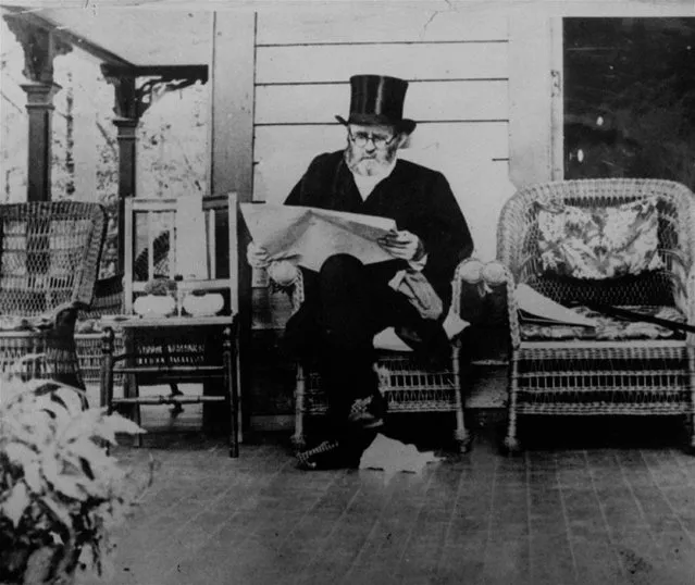 General Ulysses S. Grant, the 18th President of the U.S., reads on the porch of Drexel Cottage near Saratoga Springs, N.Y. on July 20, 1885. He died of throat cancer 3 days later. (Photo by AP Photo)