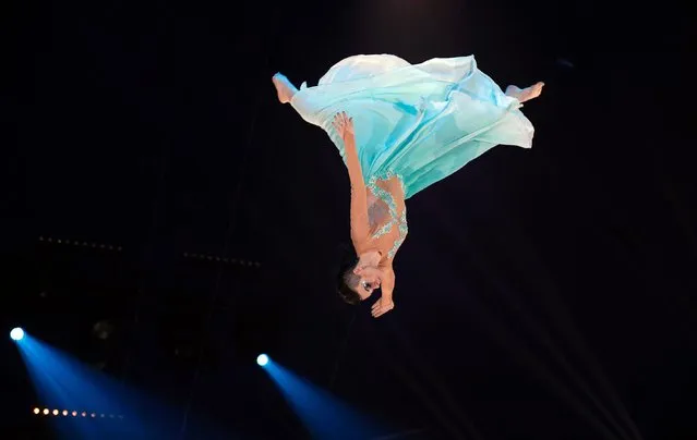 Artist of the “Skokov troop” performs during the gala of the 41 st Monte- Carlo International Circus Festival in Monaco on January 25, 2017. (Photo by Eric Gaillard/AFP Photo)