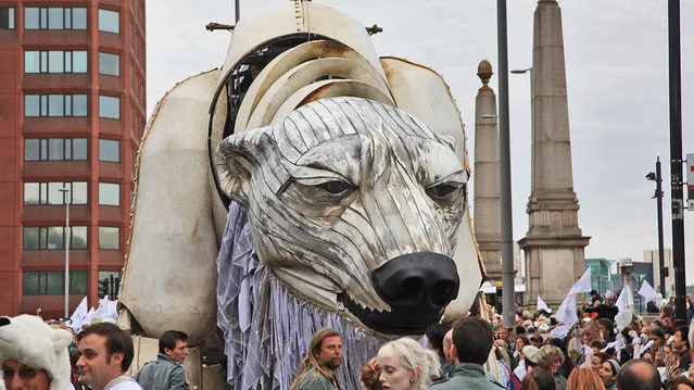 Giant Polar Bear Of London