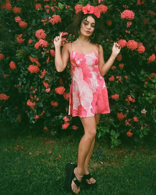 American actress and singer Vanessa Hudgens in the second decade of July 2022 dresses in pink for “Barbie night”. (Photo by vanessahudgens/Instagram)