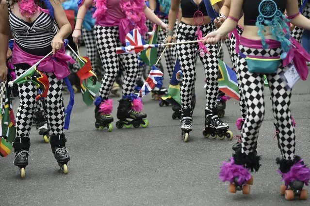 Performers skate at the Notting Hill Carnival in west London August 30, 2015. (Photo by Toby Melville/Reuters)