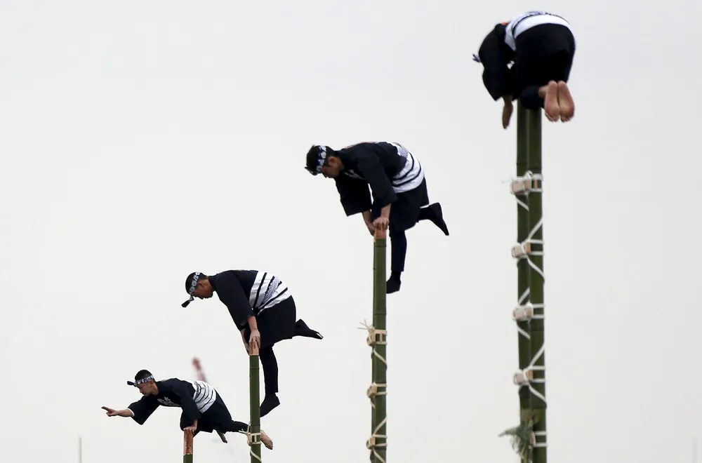 Tokyo Firefighters put on annual New Year Show