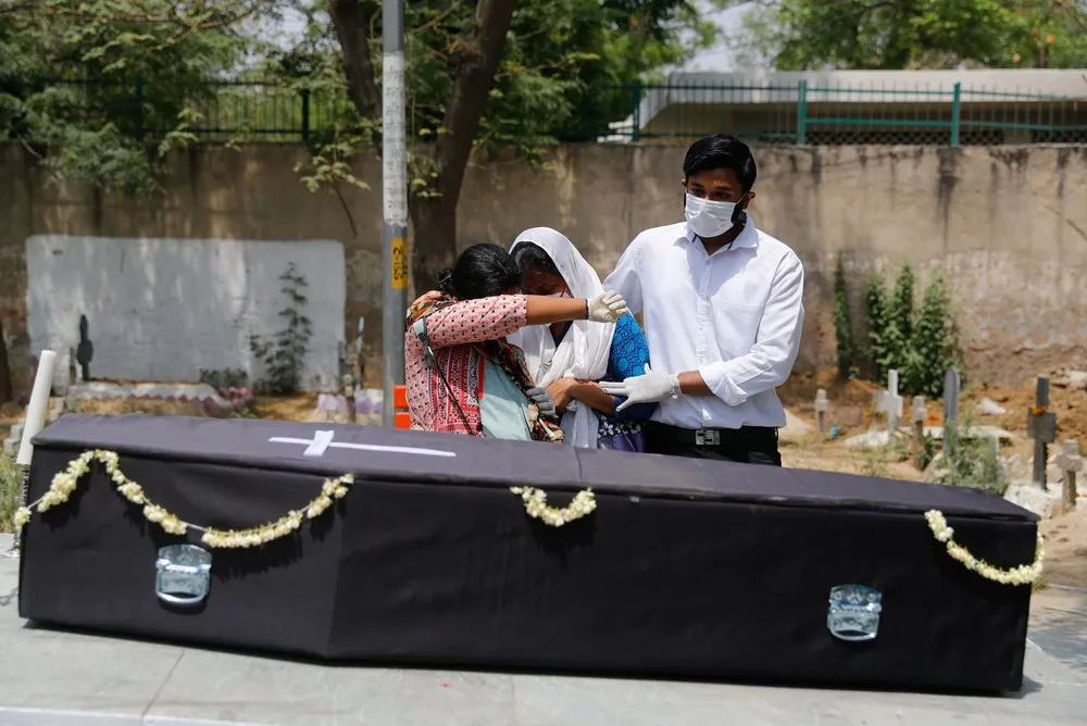 The Day in Photos – April 30, 2021