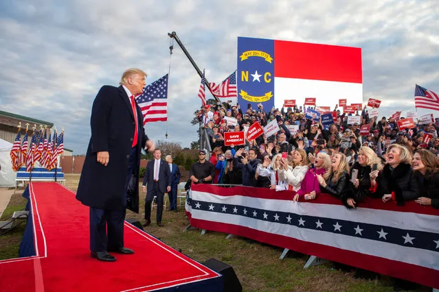 Former U.S. President Donald Trump greets the crowd during a rally he hosted in Selma, North Carolina, U.S., April 9, 2022. (Photo by Erin Siegal McIntyre/Reuters)