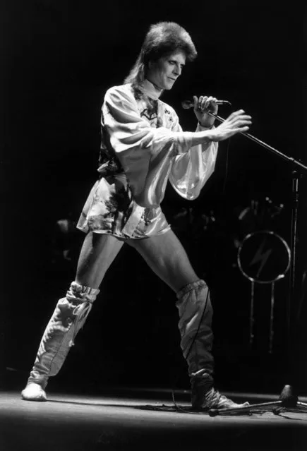 3rd July 1973: David Bowie on stage at the Hammersmith Odeon in London at the last of the Ziggy Stardust concerts. (Photo by Steve Wood/Express/Getty Images)