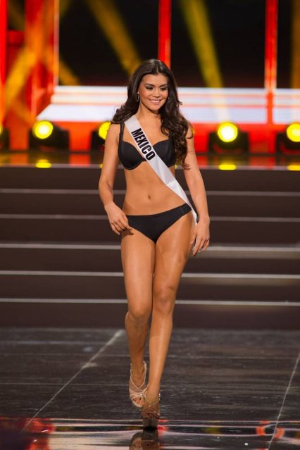 This photo provided by the Miss Universe Organization shows Cynthia Duque, Miss Mexico 2013, competes in the swimsuit competition during the Preliminary Competition at Crocus City Hall, Moscow, on November 5, 2013. (Photo by Darren Decker/AFP Photo)