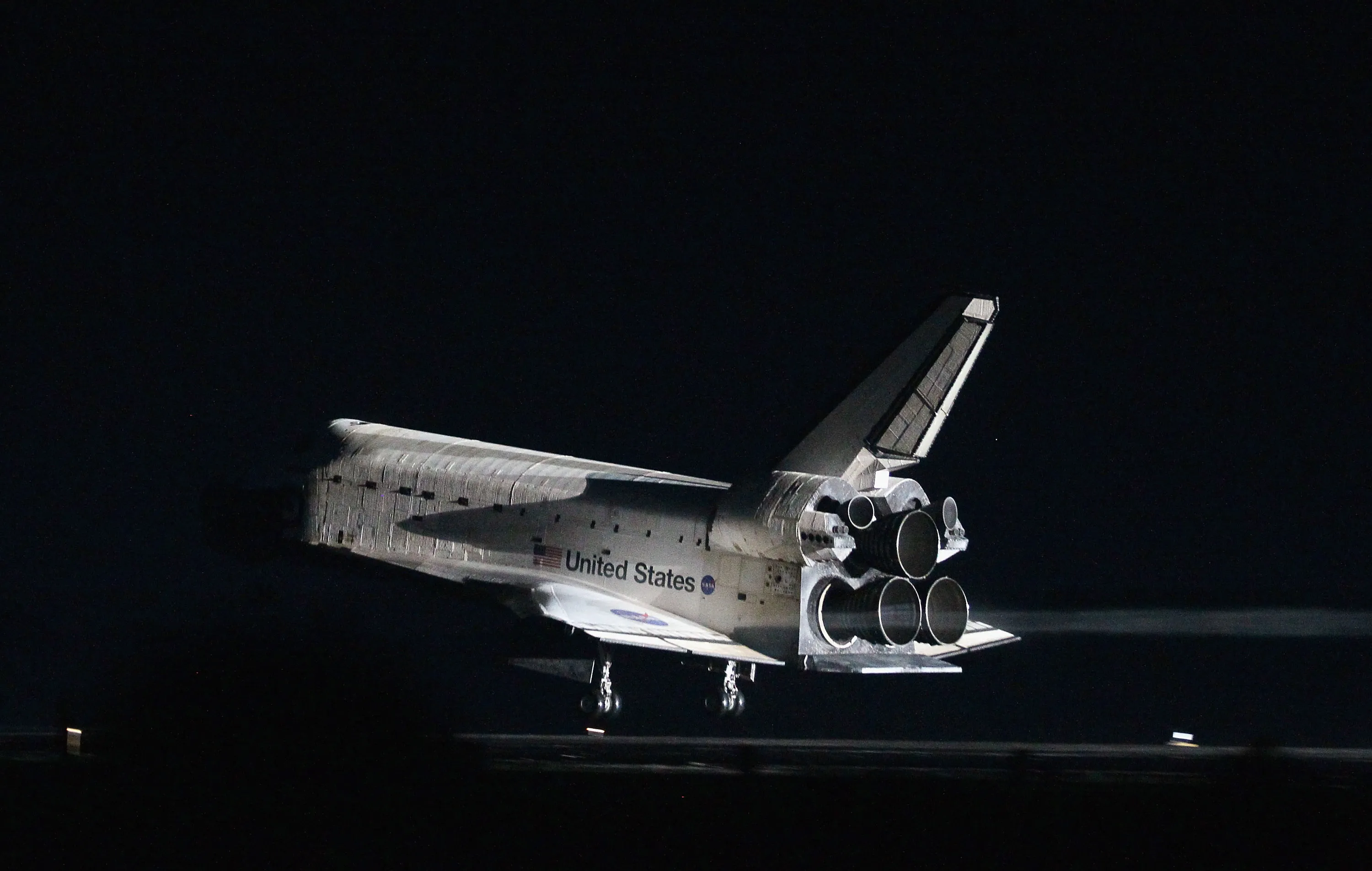 atlantis space shuttle 1998