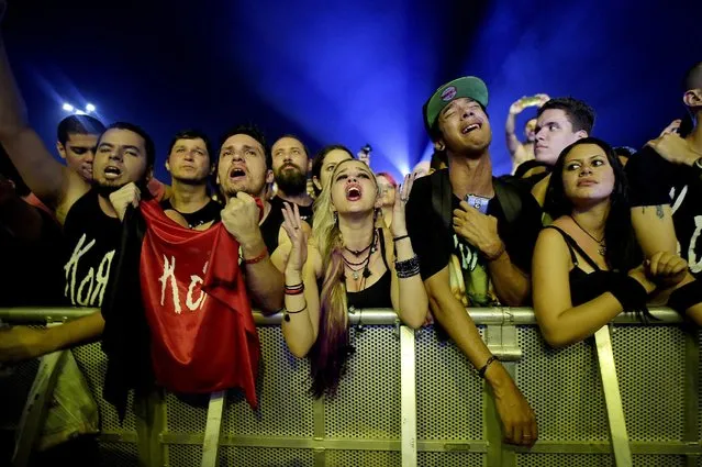 Fans of Korn during the 2015 Rock in Rio on September 19, 2015 in Rio de Janeiro, Brazil. (Photo by Alexandre Loureiro/Getty Images)