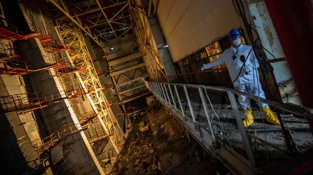 A look inside the defunct Chernobyl nuclear power plant in Ukraine on November 1, 2018. (Photo by Andriy Dubchak/Radio Free Europe/Radio Liberty)