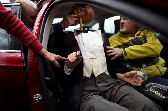 A wax figure of President William Howard Taft is loaded into a car after an auction of the Hall of Presidents Museum, which closed in November, in Gettysburg, Pennsylvania, U.S. January 14, 2017. (Photo by Mark Makela/Reuters)