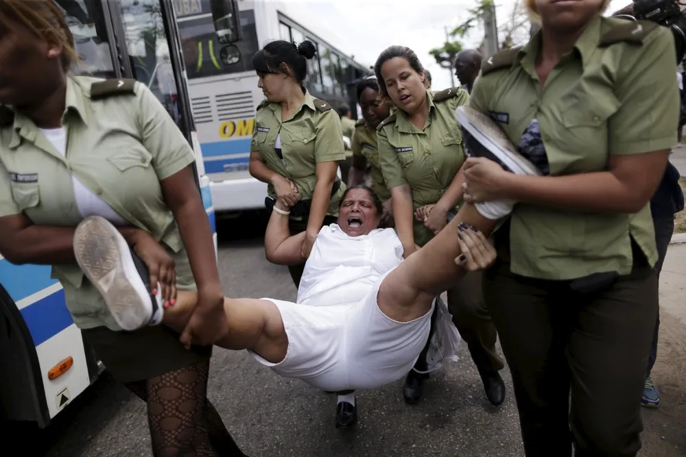 “Ladies in White” Arrested in Havana