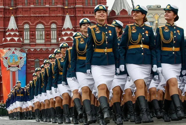 Russian millitary personnel parade past Red Square during the general rehearsal of the Victory Day military parade in Moscow on May 6, 2018. Russia marks the 73rd anniversary of the Soviet Union's victory over Nazi Germany in World War Two on May 9. (Photo by Sergei Karpukhin/Reuters)