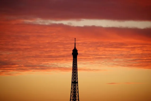 The Eiffel Tower is seen at sunset in Paris, France, November 22, 2015. (Photo by Charles Platiau/Reuters)