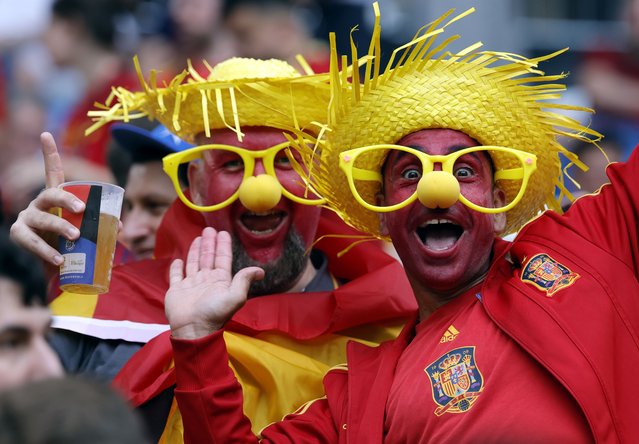 Spanish fans ahead of the UEFA EURO 2024 semi-finals soccer match between Spain and France in Munich, Germany, 09 July 2024. (Photo by Ronald Wittek/EPA/EFE)