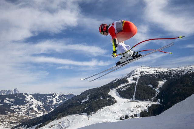 Switzerland's Corinne Suter takes the start of the Women's Super-G event of the Saalbach 2025 FIS Alpine World Ski Championships in Hinterglemm on February 6, 2025. (Photo by Fabrice Coffrini/AFP Photo)